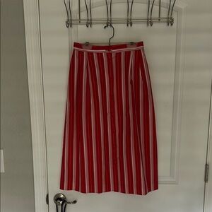 Leslie Fay Red and White Pleated Midi Skirt
